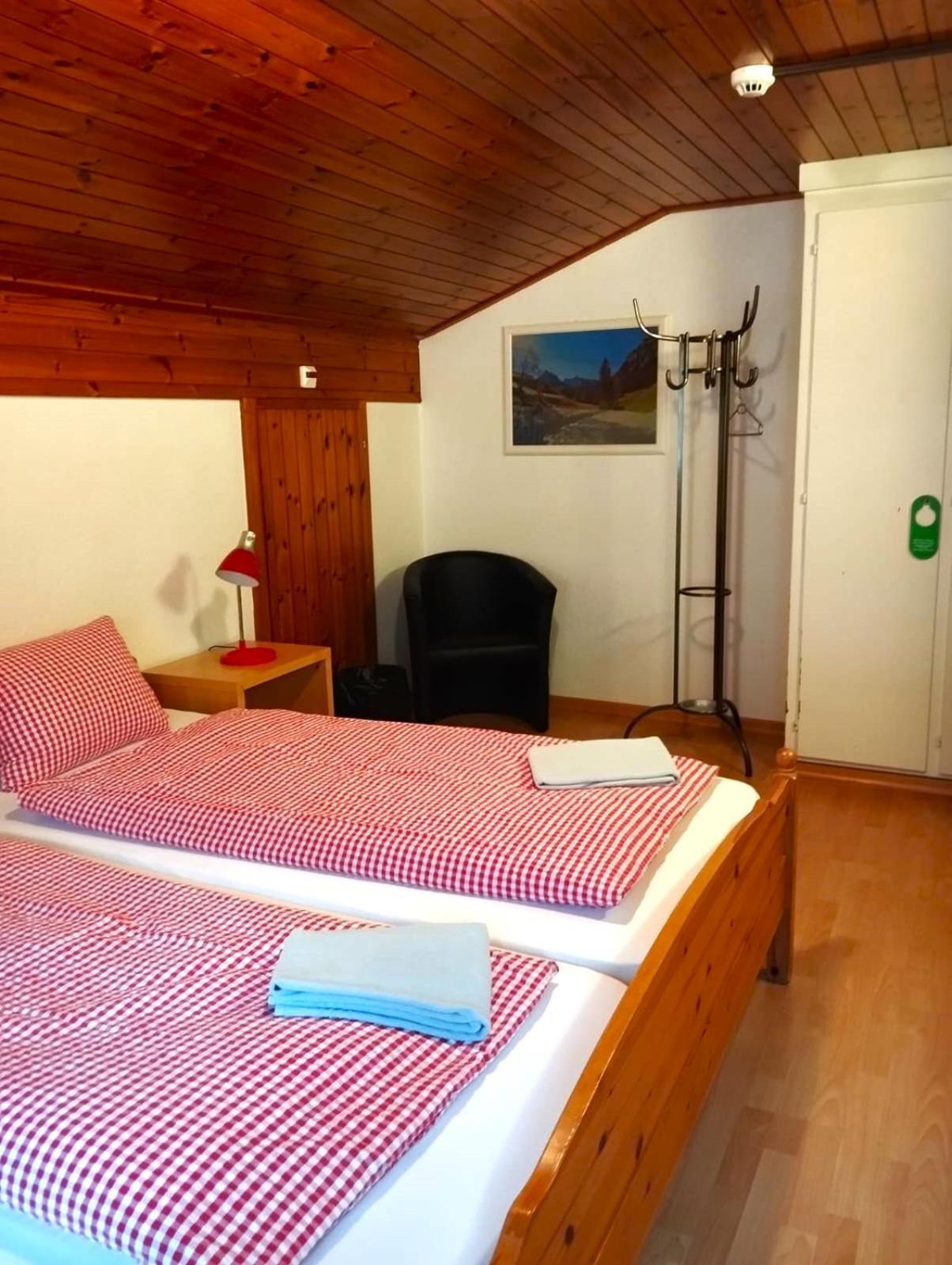 Hotel Weisses Kreuz Brienz  Pokój zdjęcie